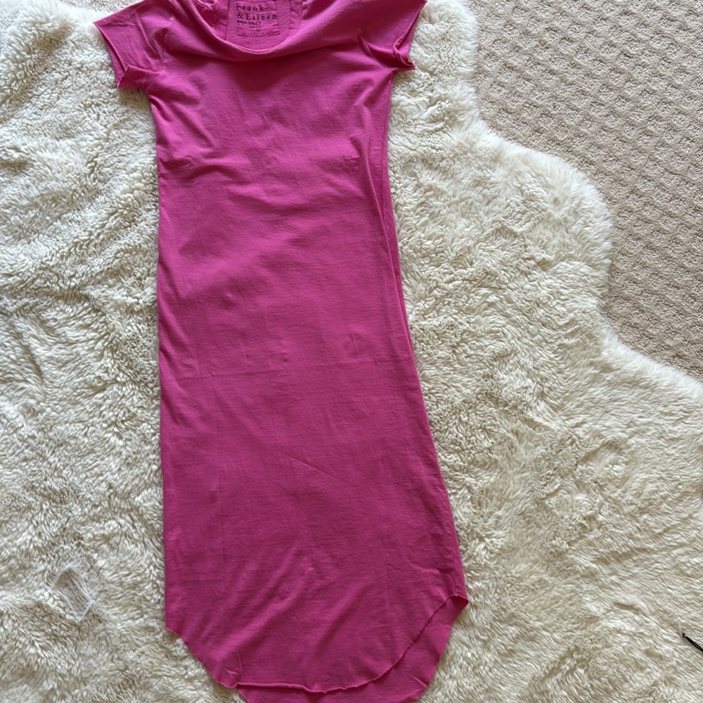 Frank and Eileen HARPER Bougainvillea, Heritage Jersey Perfect Tee T-Shirt Dress - Picture 5 of 5